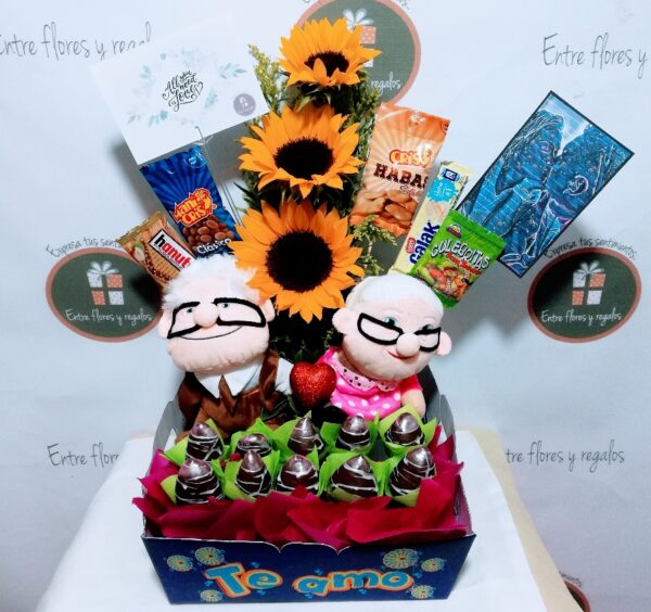 Girasoles,frutillas chocolateadas,dulces ,incluye tarjeta personalizada con foto y texto. 🤩🤩🤩
