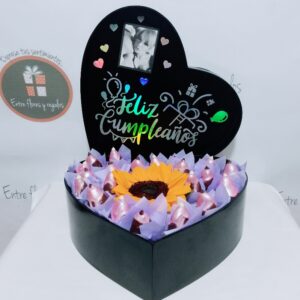 corazón con tapa personalizada , frutillas chocolatadas