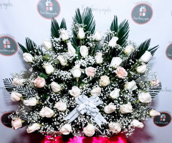 Ofrenda Fúnebre con tarjeta personalizada