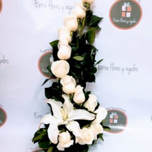 Arreglo fúnebre con tarjeta personalizada