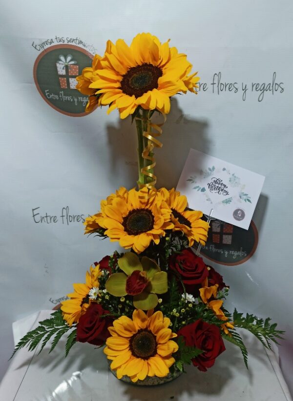 Arreglo de rosas y girasoles 1 orquídea