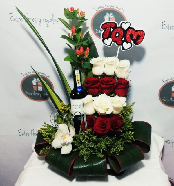 Arreglo floral 1 orquídea, 1 vino mensaje a su elección